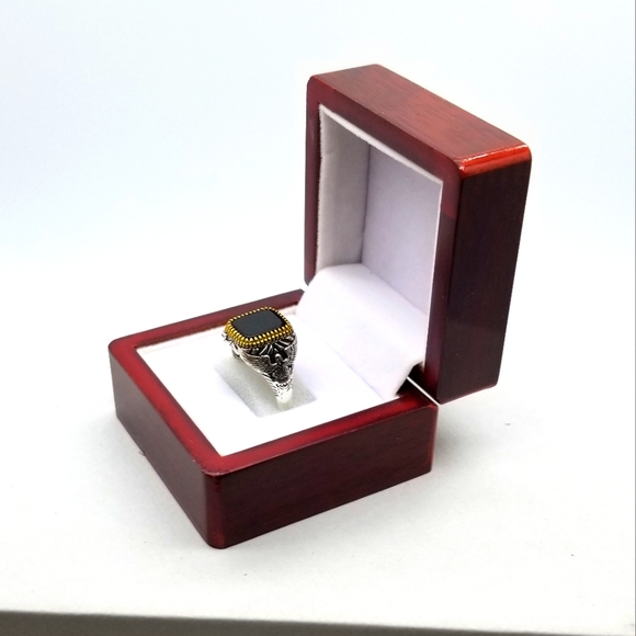 Mens Ring - Picture 2 of 3